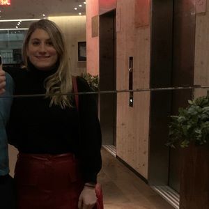 Meet your Posher, Aryel